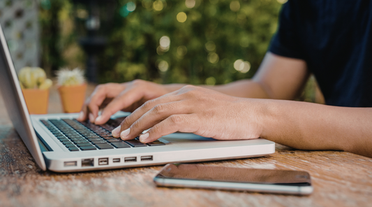 Outdoor-Office: Tipps für eine entspannte Sitzposition