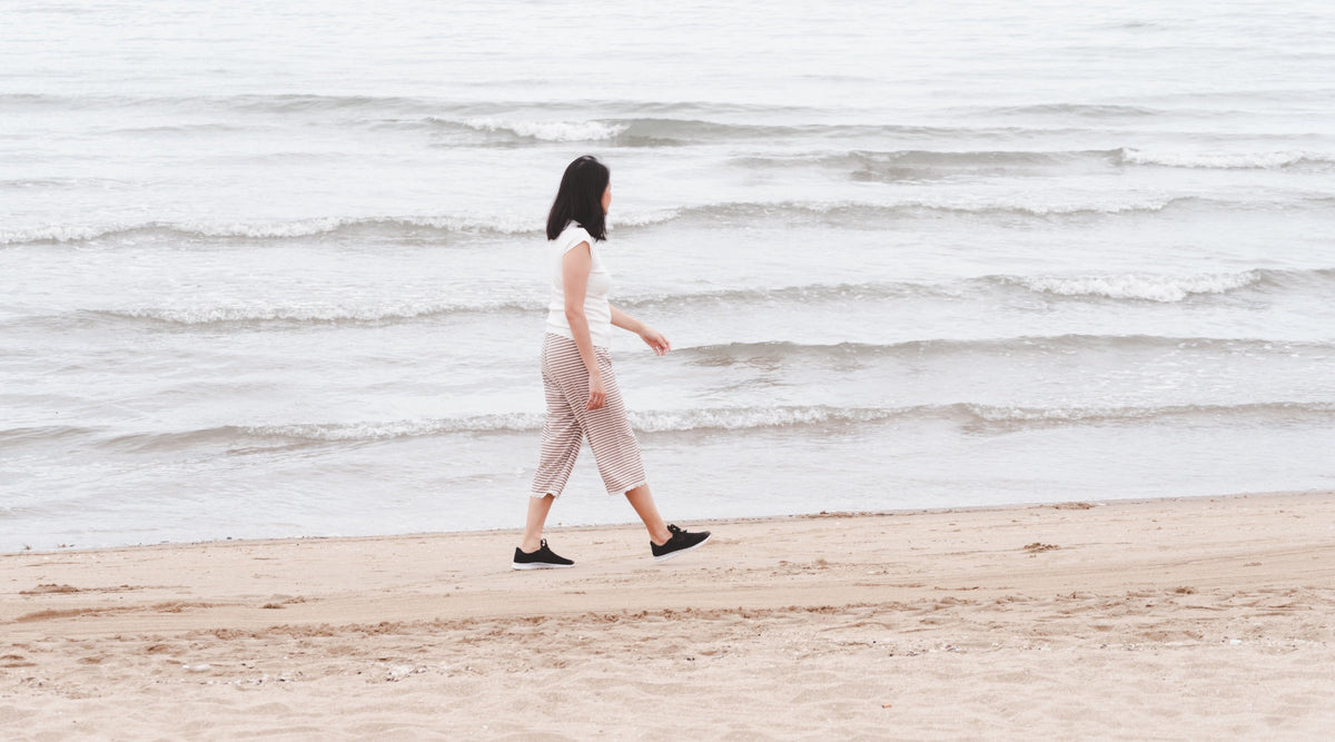 Silent Walking: Warum der Trend gut tun kann