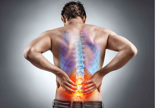 Rückenschmerzen, Übungen und Behandlung mit der Massagepistole