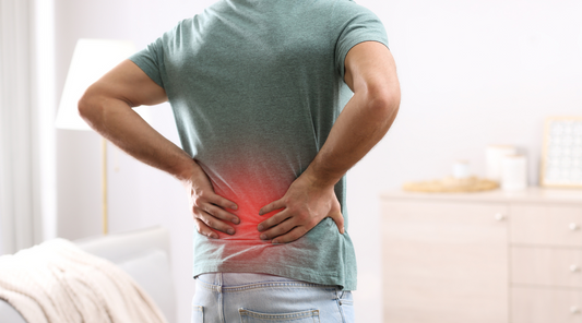 Rückenschmerzen: Ursachen, Symptome & Behandlung